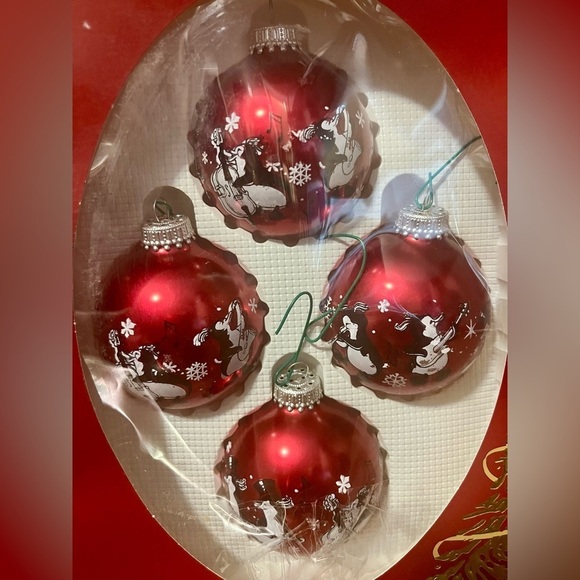 4 Vintage red Glass Christmas Ornament
Balls with Penguins playing instruments - Picture 6 of 8